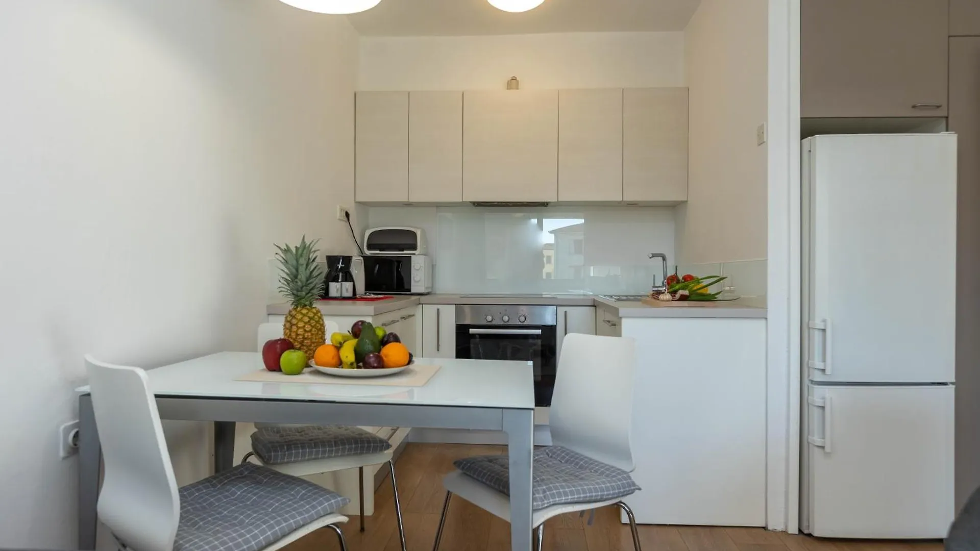 Mirna One Bedroom Apartment Near Old Town Zadar